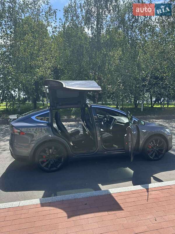 Внедорожник / Кроссовер Tesla Model X 2016 в Киеве фото 30 Внедорожник / Кроссовер Tesla Model X 2016 в Киеве