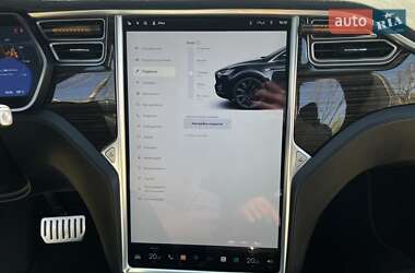 Внедорожник / Кроссовер Tesla Model X 2016 в 