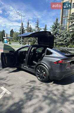 Внедорожник / Кроссовер Tesla Model X 2016 в 