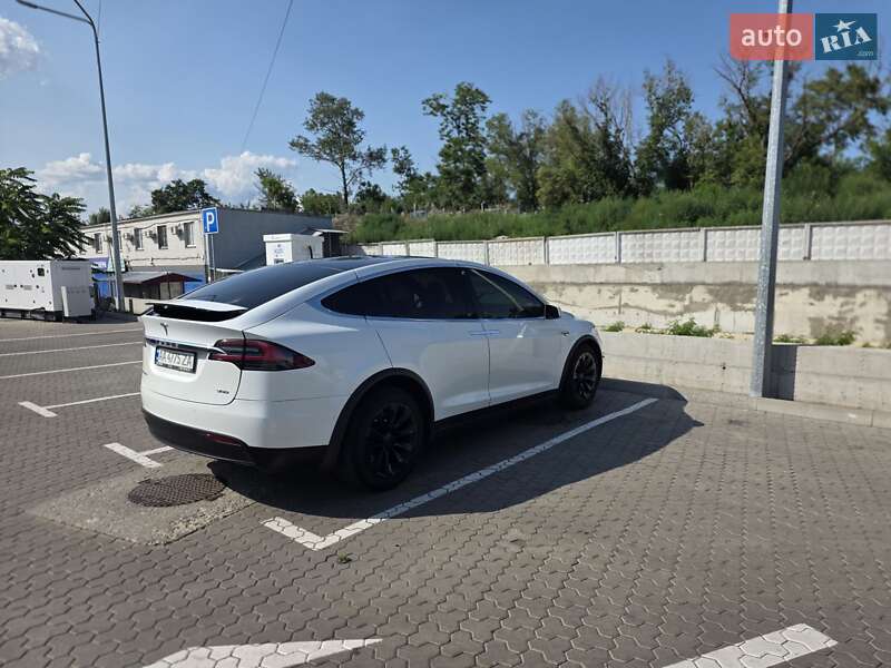 Внедорожник / Кроссовер Tesla Model X 2016 в Киеве фото 5 Внедорожник / Кроссовер Tesla Model X 2016 в Киеве