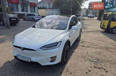 Позашляховик / Кросовер Tesla Model X 2016 в 