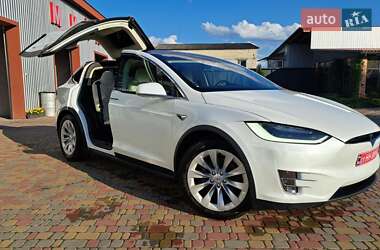 Tesla Model X 2018