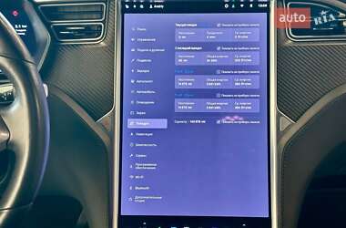 Позашляховик / Кросовер Tesla Model X 2018 в 