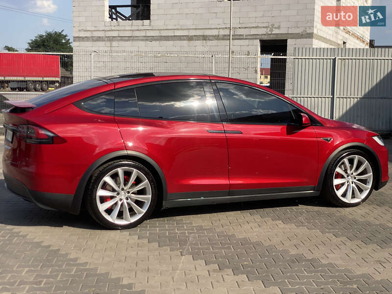 Внедорожник / Кроссовер Tesla Model X 2016 в Луцке