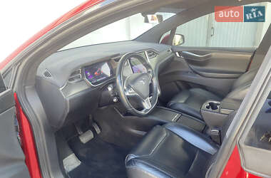Позашляховик / Кросовер Tesla Model X 2016 в 