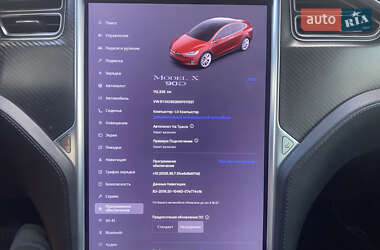 Позашляховик / Кросовер Tesla Model X 2016 в 