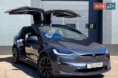 Tesla Model X 2022