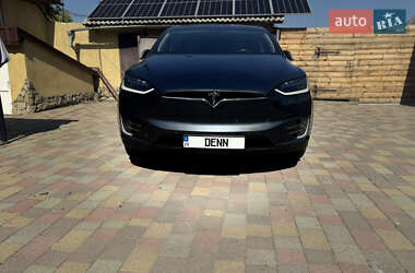 Позашляховик / Кросовер Tesla Model X 2016 в Кременці