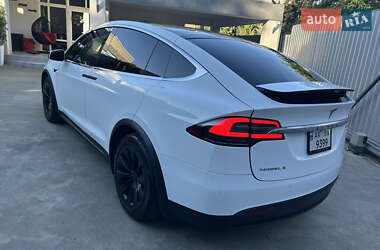 Внедорожник / Кроссовер Tesla Model X 2016 в 