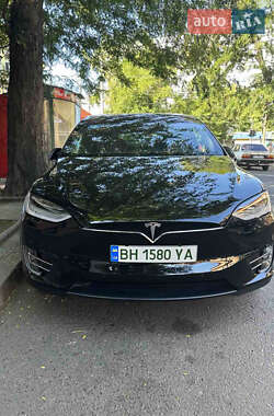 Tesla Model X 2020