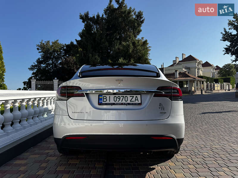 Позашляховик / Кросовер Tesla Model X 2016 в Одесі фото 7 Позашляховик / Кросовер Tesla Model X 2016 в Одесі