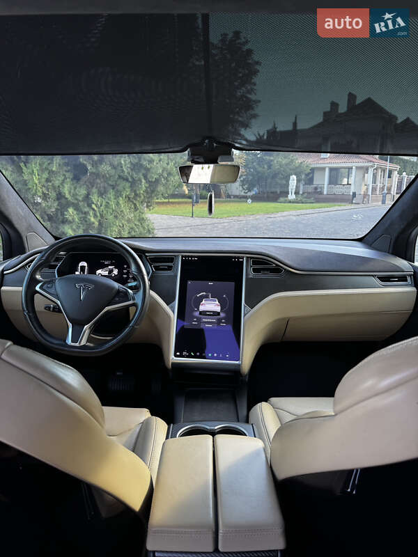 Позашляховик / Кросовер Tesla Model X 2016 в Одесі фото 22 Позашляховик / Кросовер Tesla Model X 2016 в Одесі