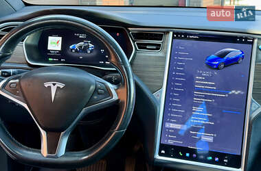 Позашляховик / Кросовер Tesla Model X 2016 в 