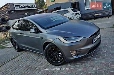 Tesla Model X 2020