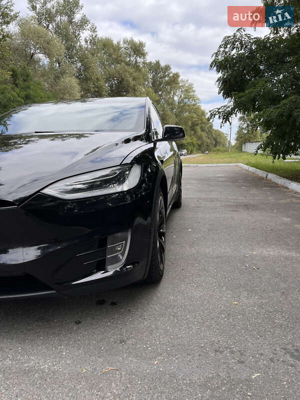 Внедорожник / Кроссовер Tesla Model X 2017 в Кременчуге