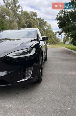 Внедорожник / Кроссовер Tesla Model X 2017 в 