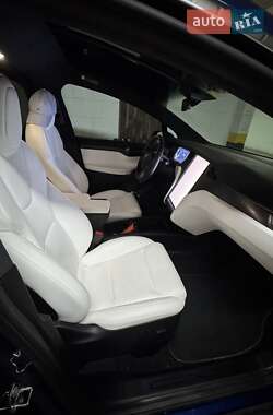 Внедорожник / Кроссовер Tesla Model X 2019 в 