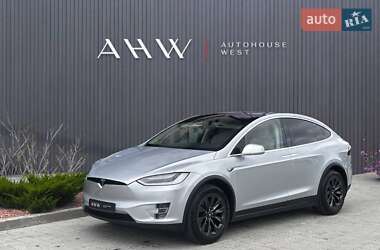 Tesla Model X 2018