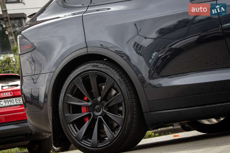 Позашляховик / Кросовер Tesla Model X 2024 в Львові