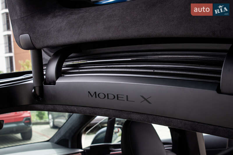 Позашляховик / Кросовер Tesla Model X 2024 в Львові