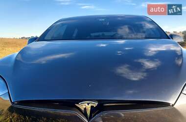 Позашляховик / Кросовер Tesla Model X 2024 в 