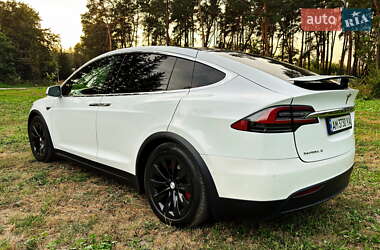 Позашляховик / Кросовер Tesla Model X 2016 в 