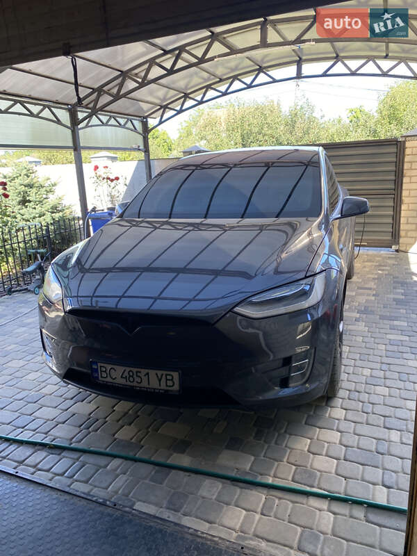 Внедорожник / Кроссовер Tesla Model X 2020 в Полтаве