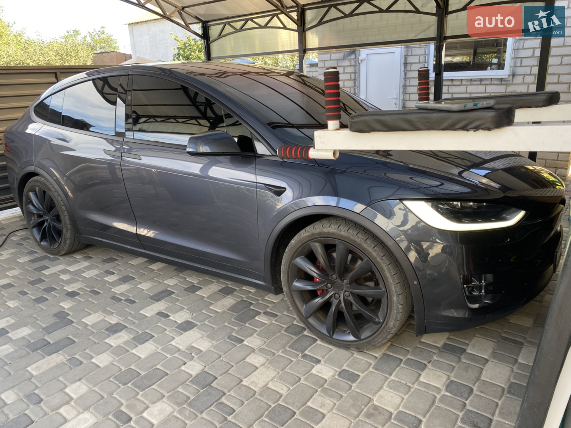 2020 Tesla Model X - мініатюра 3