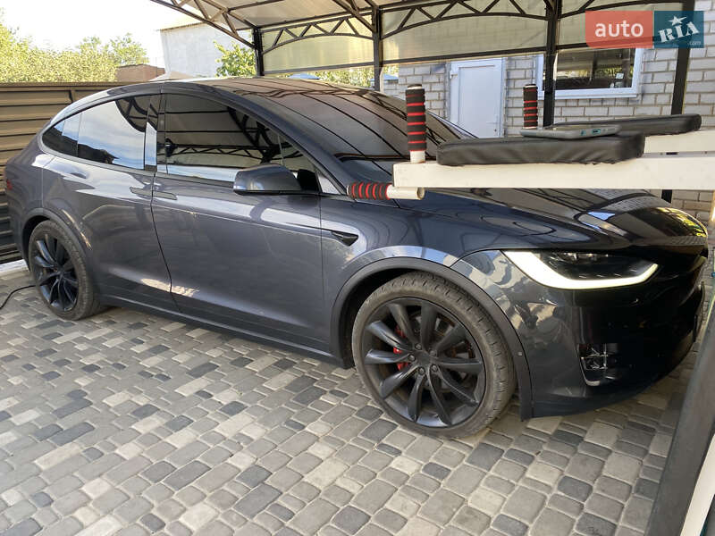 Позашляховик / Кросовер Tesla Model X 2020 в Полтаві фото 2 Позашляховик / Кросовер Tesla Model X 2020 в Полтаві
