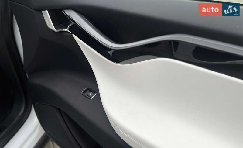Внедорожник / Кроссовер Tesla Model X 2019 в Ужгороде фото 13 Внедорожник / Кроссовер Tesla Model X 2019 в Ужгороде