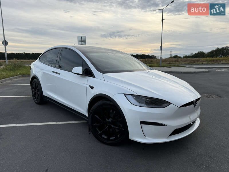 Позашляховик / Кросовер Tesla Model X 2023 в 