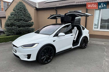 Tesla Model X 2018