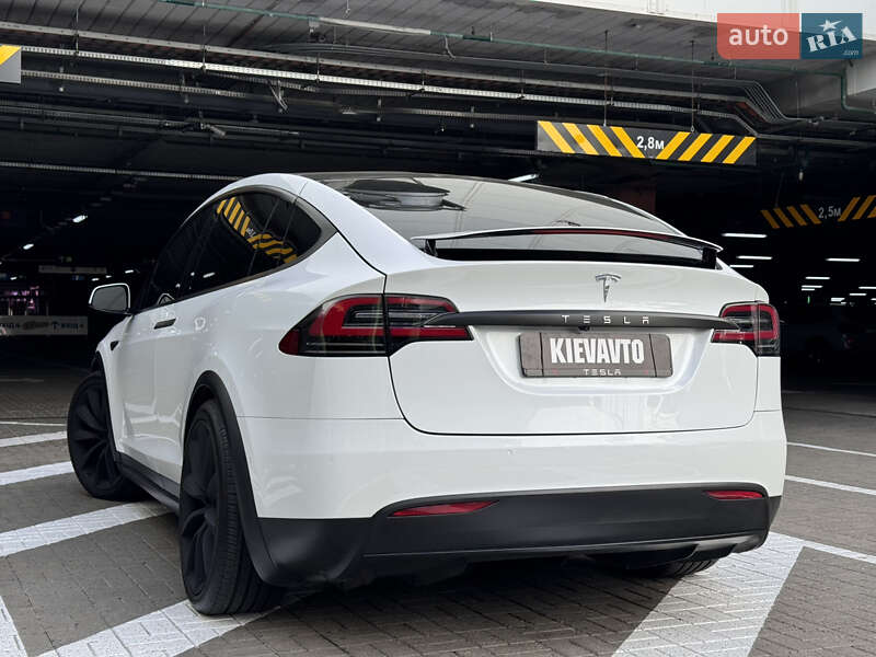Позашляховик / Кросовер Tesla Model X 2020 в Києві фото 10 Позашляховик / Кросовер Tesla Model X 2020 в Києві