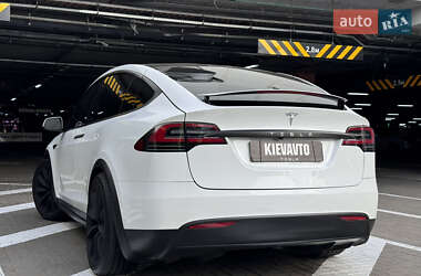 Позашляховик / Кросовер Tesla Model X 2020 в 