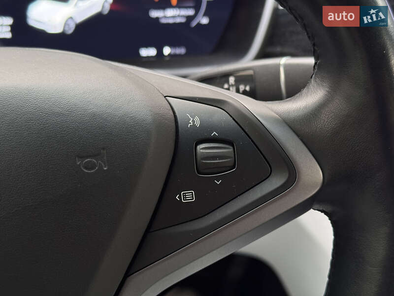 Позашляховик / Кросовер Tesla Model X 2020 в Києві фото 25 Позашляховик / Кросовер Tesla Model X 2020 в Києві