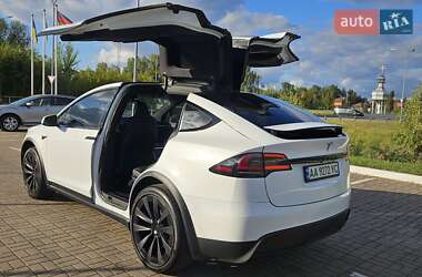Tesla Model X 2022