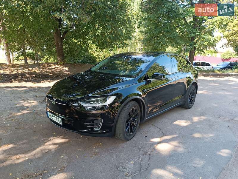 Tesla Model X 2017