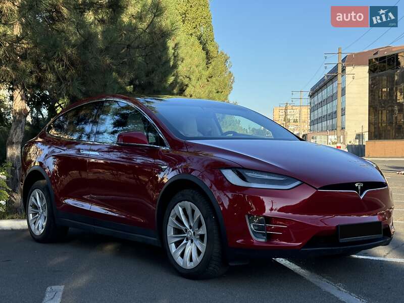 Позашляховик / Кросовер Tesla Model X 2018 в Одесі