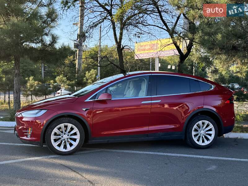Позашляховик / Кросовер Tesla Model X 2018 в Одесі