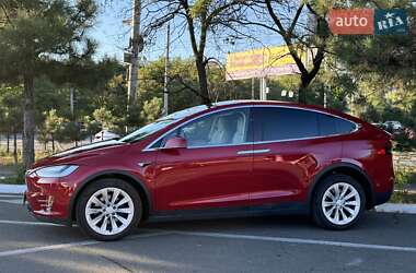 Позашляховик / Кросовер Tesla Model X 2018 в 