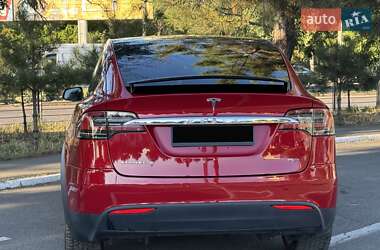 Позашляховик / Кросовер Tesla Model X 2018 в 