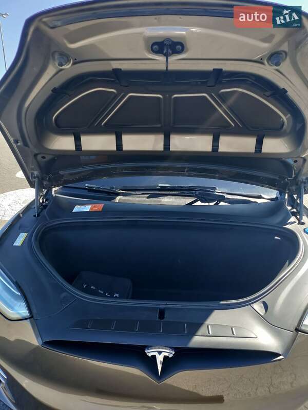 Внедорожник / Кроссовер Tesla Model X 2016 в Харькове фото 13 Внедорожник / Кроссовер Tesla Model X 2016 в Харькове