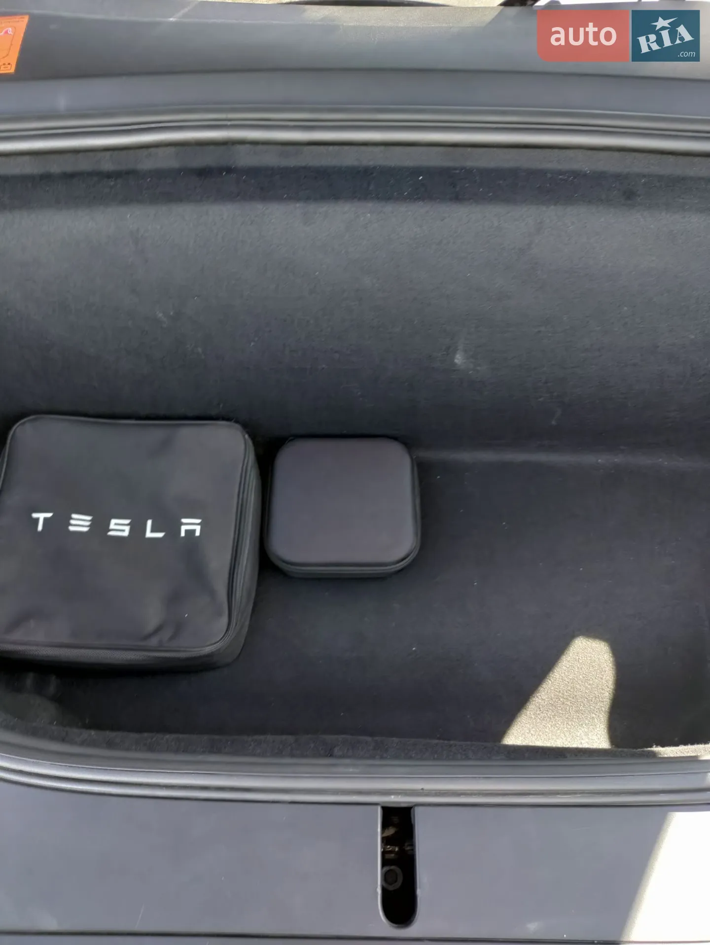 2016 Tesla Model X - мініатюра 15