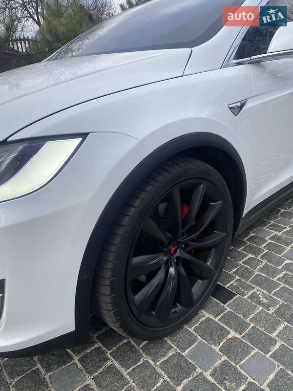 Позашляховик / Кросовер Tesla Model X 2017 в Харкові