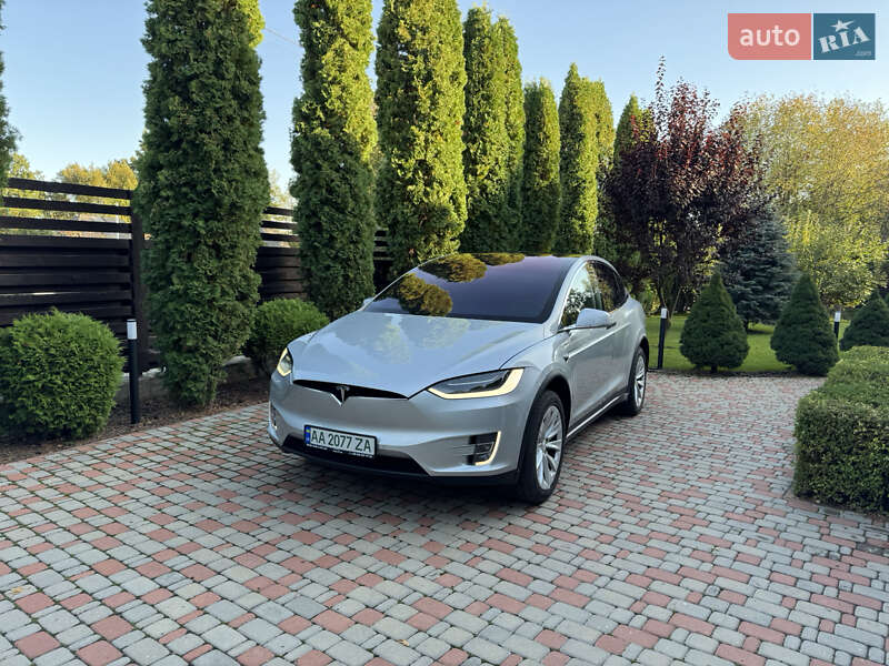 Позашляховик / Кросовер Tesla Model X 2018 в Києві