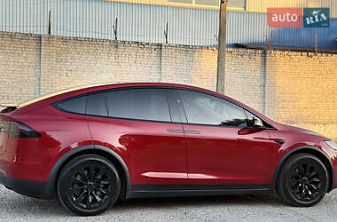Внедорожник / Кроссовер Tesla Model X 2017 в 