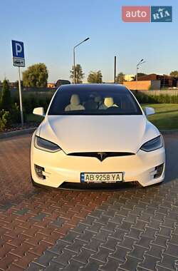 Tesla Model X 2018