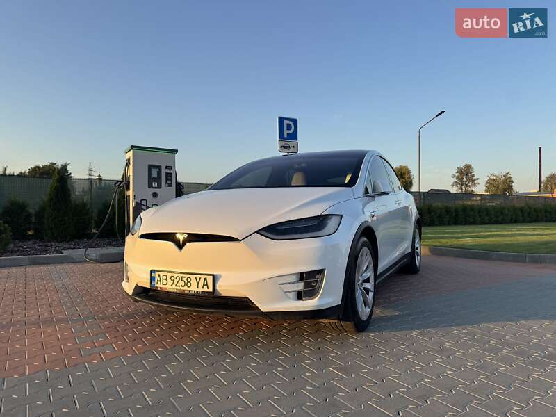 Внедорожник / Кроссовер Tesla Model X 2018 в Виннице