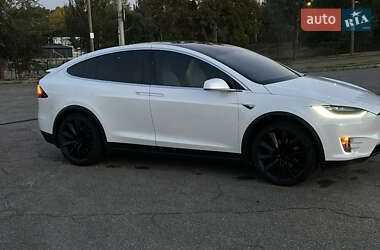 Внедорожник / Кроссовер Tesla Model X 2019 в 