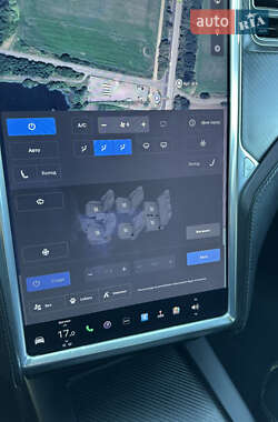 Внедорожник / Кроссовер Tesla Model X 2016 в 